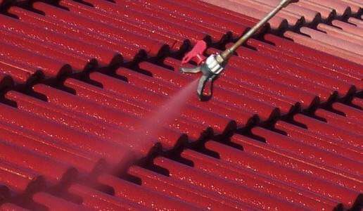 roof cleaning by water pressure